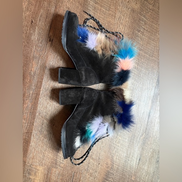 Stuart Weitzman Yukon Booties black suede leather ranit fur trim heels boots 9.5 - Picture 13 of 13